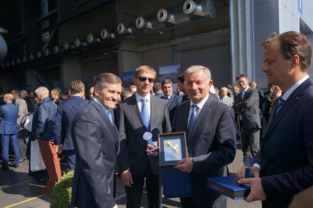 Start of the international container distribution centre (a hub) announced